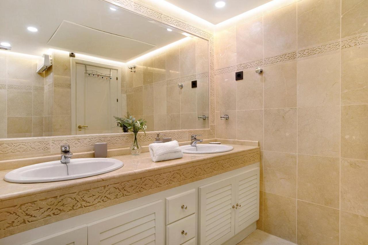 Luxury In Puerto Marina Benalmádena Exterior foto